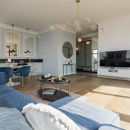 Royal Garden Apartment In Wilanow By Renters Prestige Warschau Exterior foto